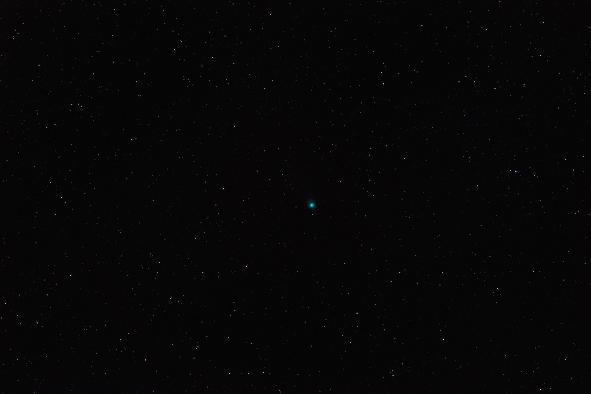 La comète C/2020 F3 (NEOWISE) le 11 août 2020 dans le ciel du Var, un mois après son passage proche du Soleil