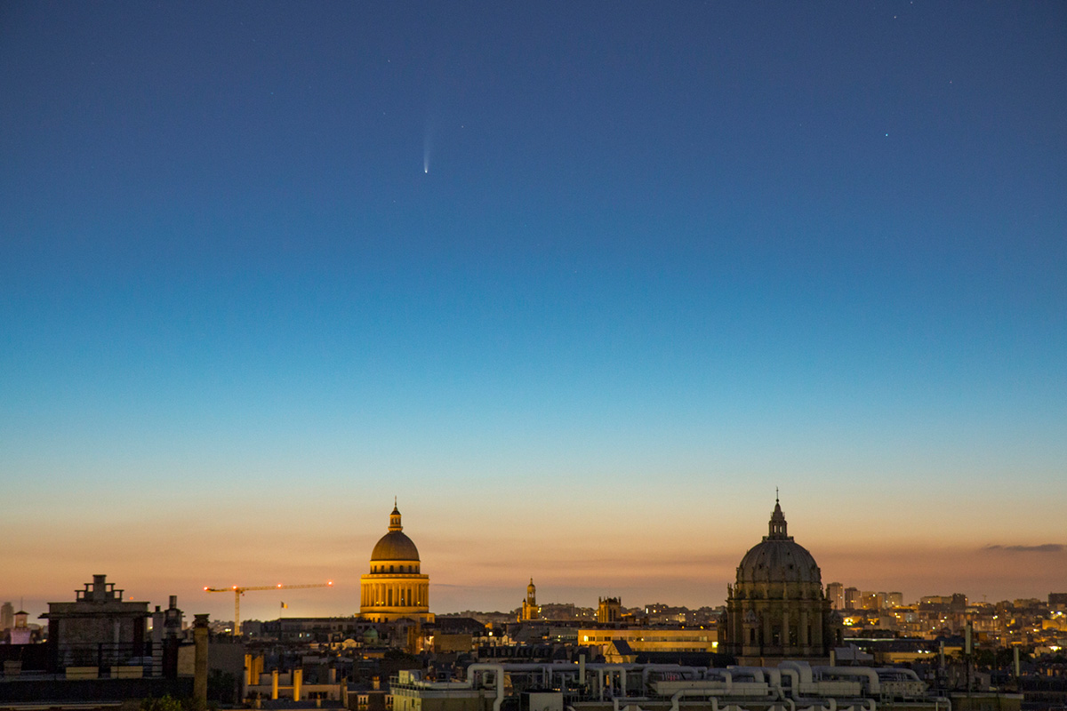 NEOWISE le 11 juillet 2020 à 2 h 32 TU depuis le toit de l’Observatoire de Paris